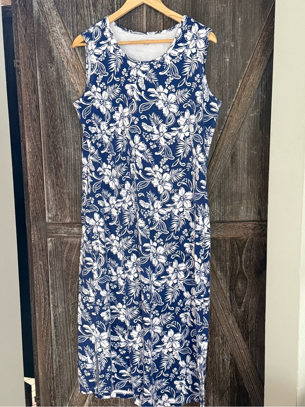 Appleseed’s Sleeveless Navy Floral Midi Dress M